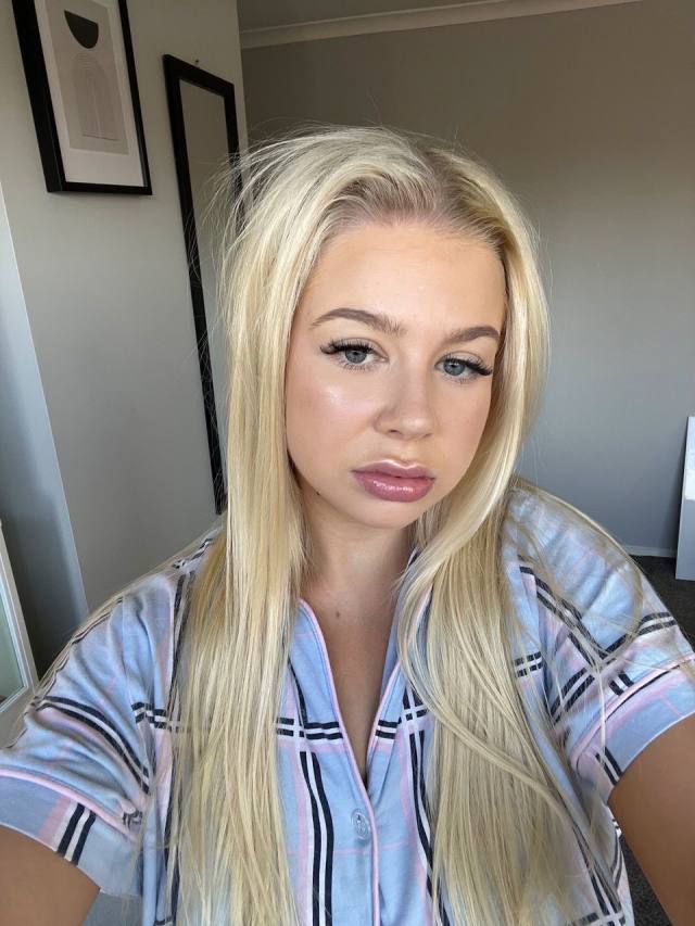 NAUGHTY ROSIE, AVAILABLE FOR INCALL AND OUTCALL SERVICE NAUGHTY ROSIE, AVAILABLE FOR INCALL AND OUTCALL SERVICE