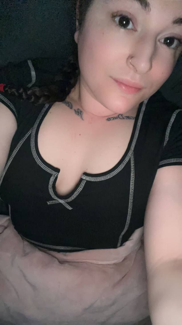 Hey mate, tell me how to satisfy you because I wanna make it happen Hey mate, tell me how to satisfy you because I wanna make it happen